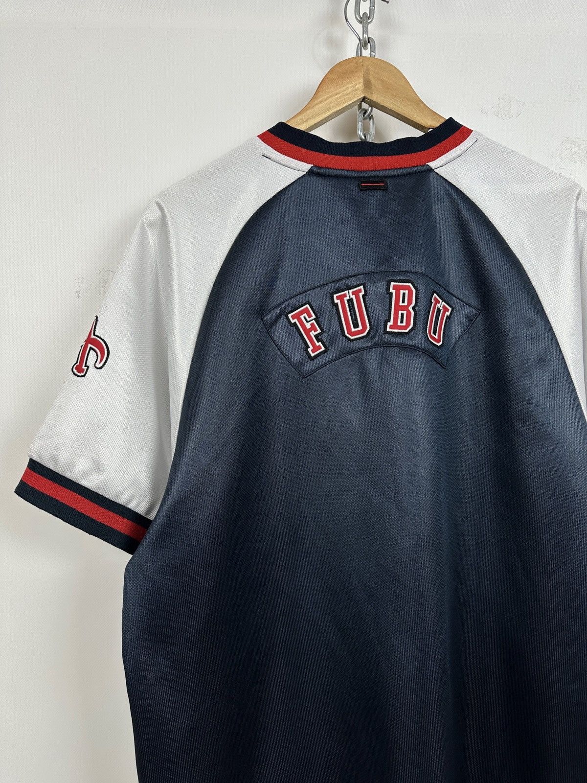 Fubu Vintage Fubu Atlanta City Series Rap Hip-Hop Jersey T-Shirt Size US L / EU 52-54 / 3 - 13 Thumbnail