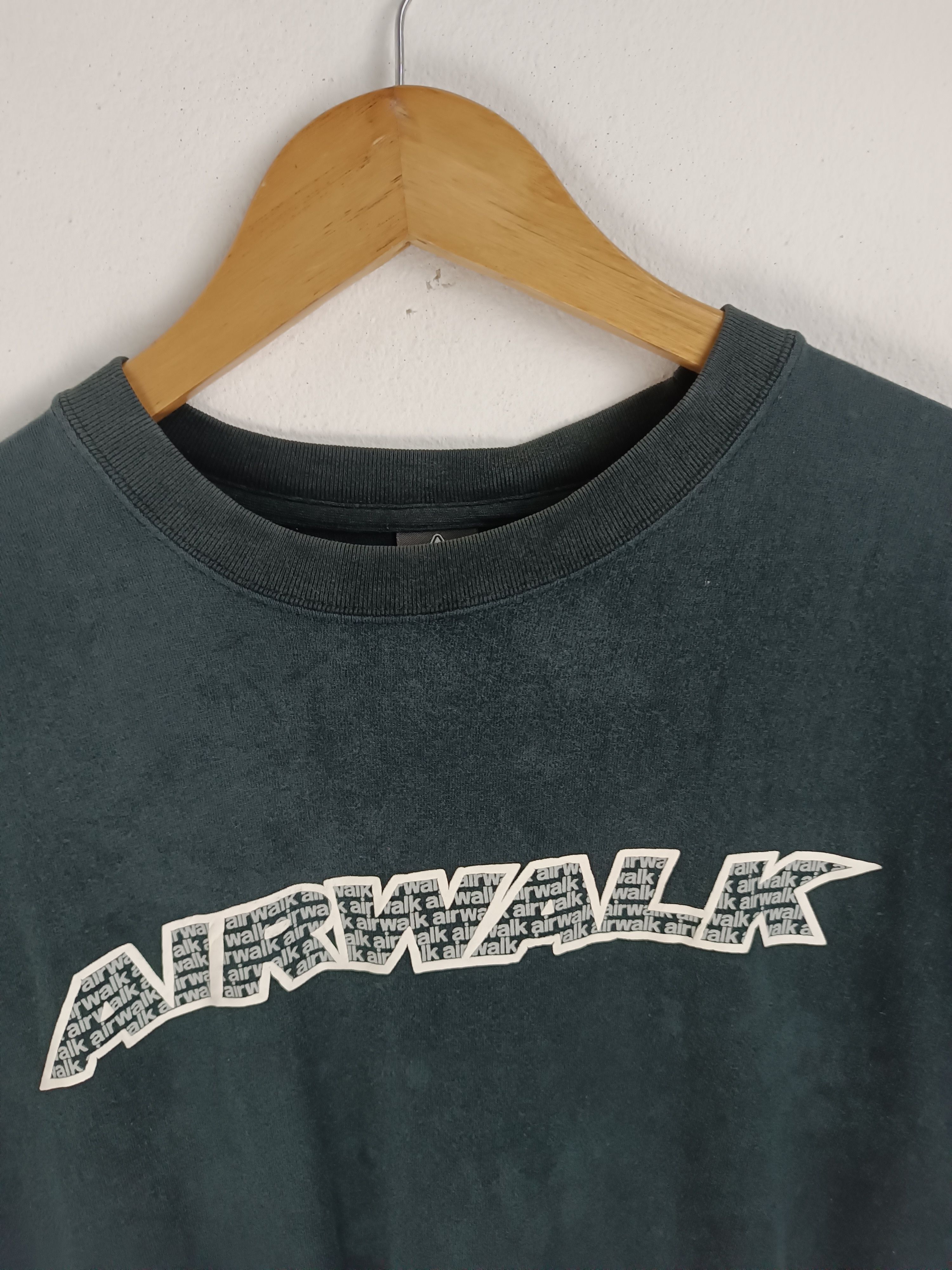 Airwalk THRASHED FADED VINTAGE Y2K AIRWALK VERY RARE JNCO DOGTOWN Size US L / EU 52-54 / 3 - 10 Thumbnail