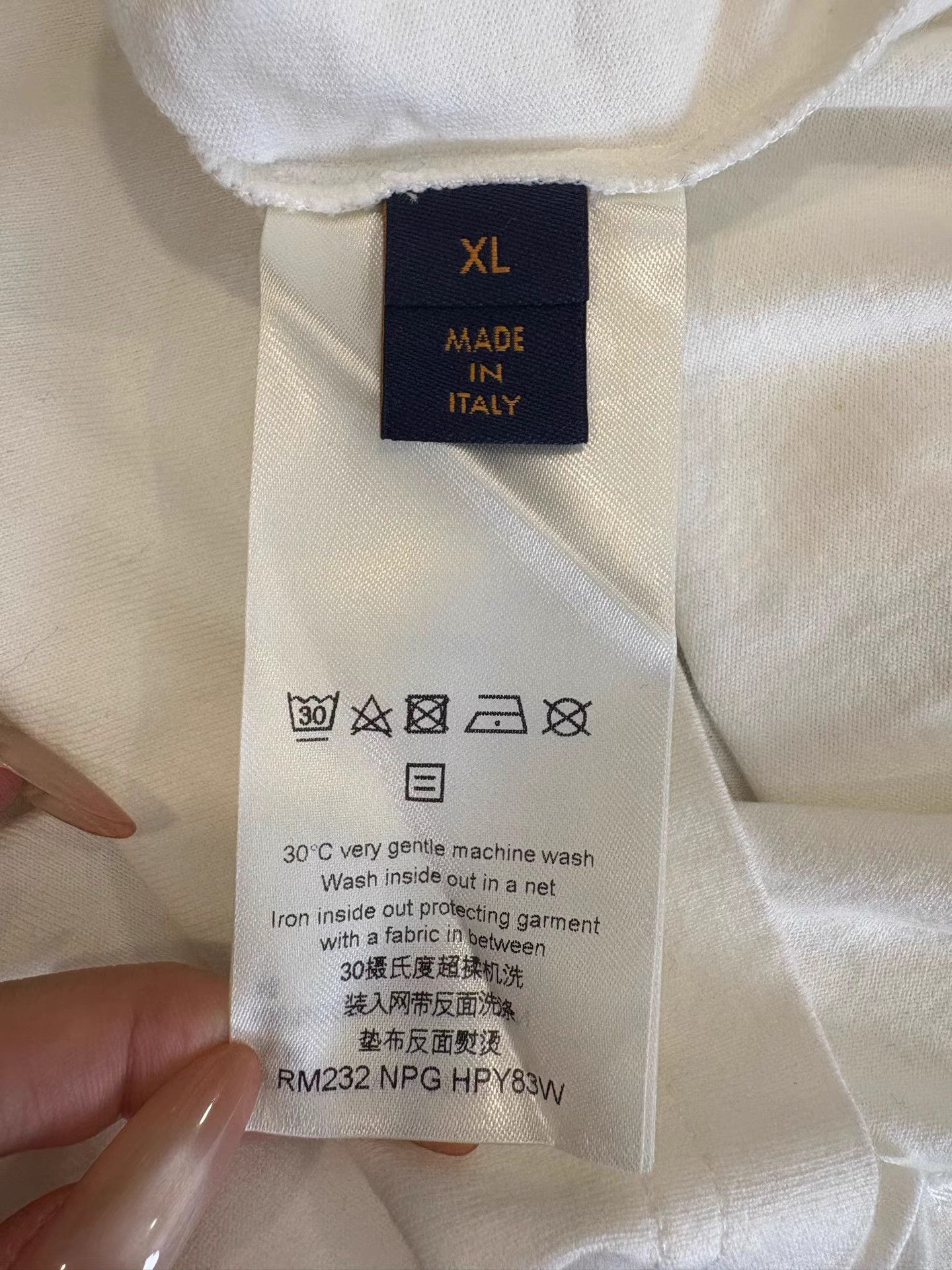 Louis Vuitton LOUIS VUITTON White Dove Short Sleeve K1 Size US XL / EU 56 / 4 - 4 Thumbnail