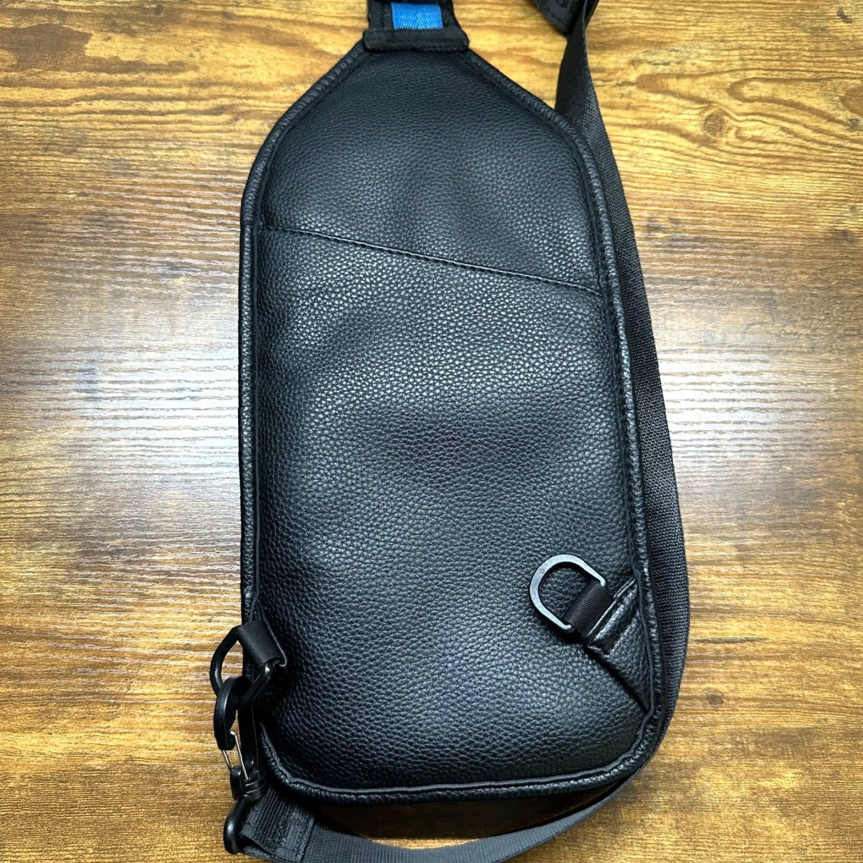 True Religion True Religion Sling Bag Crossbody Backpack Men Small Black Faux Leather Nylon Adjustable Strap Zip Pockets Horseshoe Logo 90s? Size ONE SIZE - 4 Thumbnail