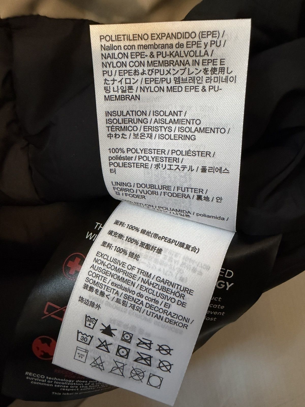 Arc'teryx Arc’teryx Beta Insulated Jacket Black Rune Size US XL / EU 56 / 4 - 15 Thumbnail
