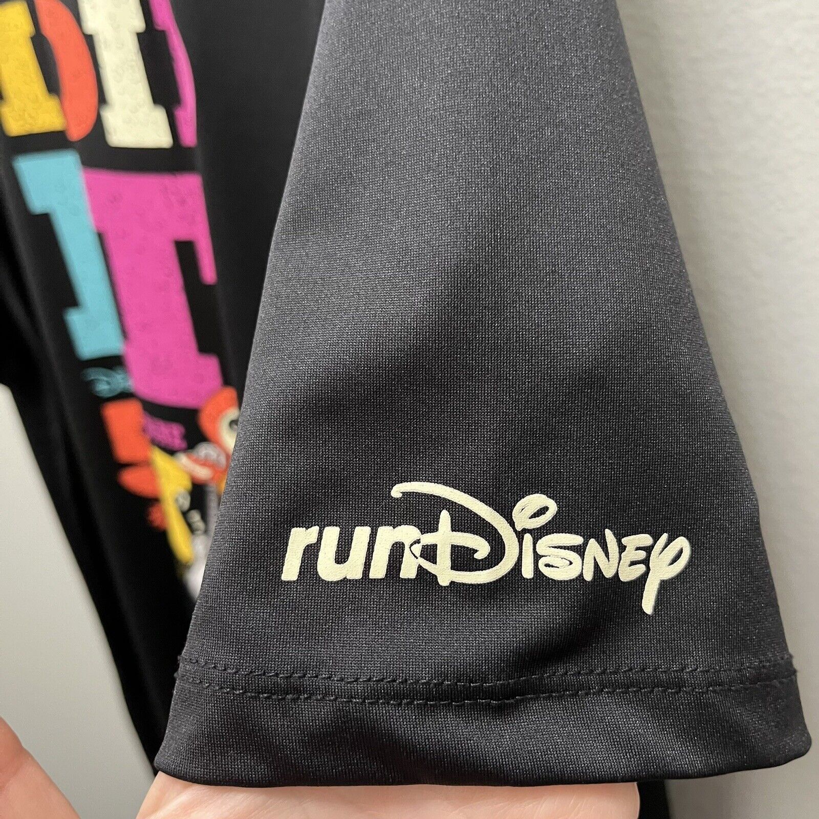 Disney Disney Parks | Wine & Dine Run 2022 Coco Miguel Men’s Shirt Size US L / EU 52-54 / 3 - 5 Thumbnail
