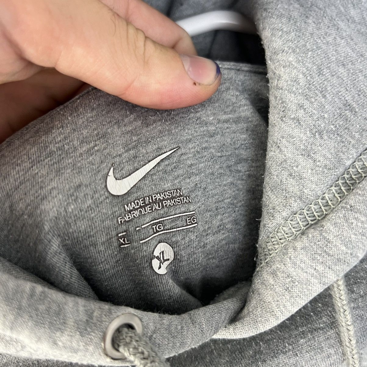 Nike Vintage Y2K Nike Swoosh Hoodie Streetwear Style Size US XL / EU 56 / 4 - 3 Thumbnail