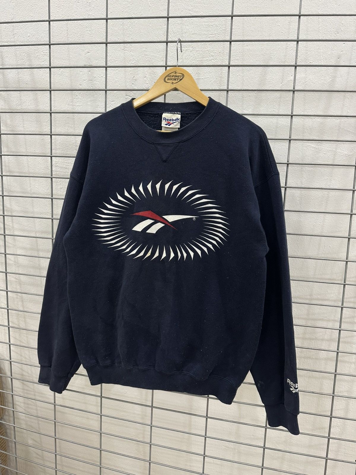Reebok Vintage 90s Reebok Sweatshirt Made In USA Big Logo Crewneck Size US L / EU 52-54 / 3 - 3 Thumbnail