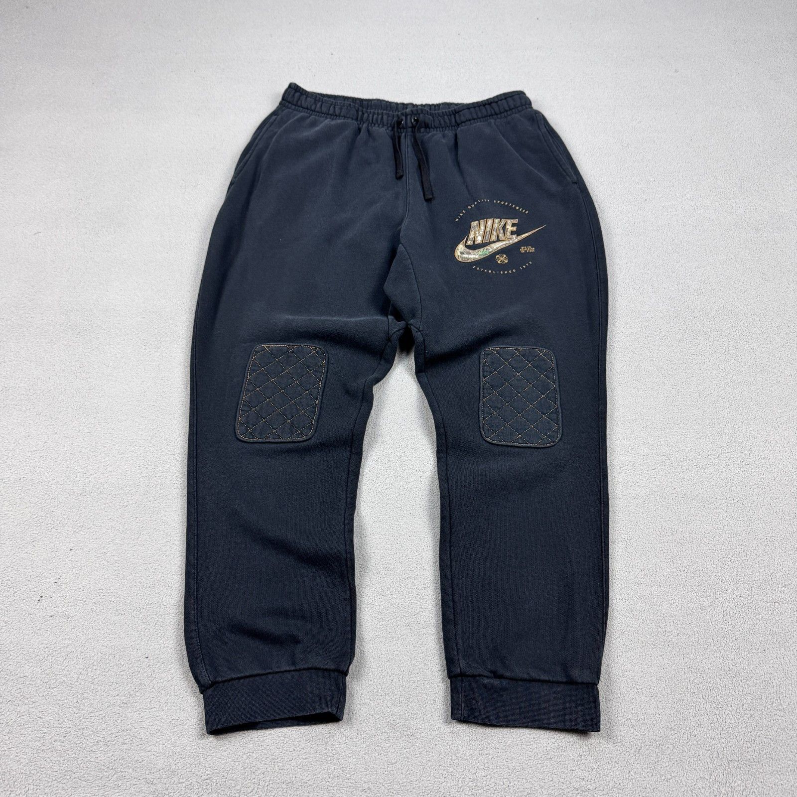 Nike Nike Joggers Sweatpants XL Black Quilted Knee Patches Camo Size US 36 / EU 52 - 10 Thumbnail