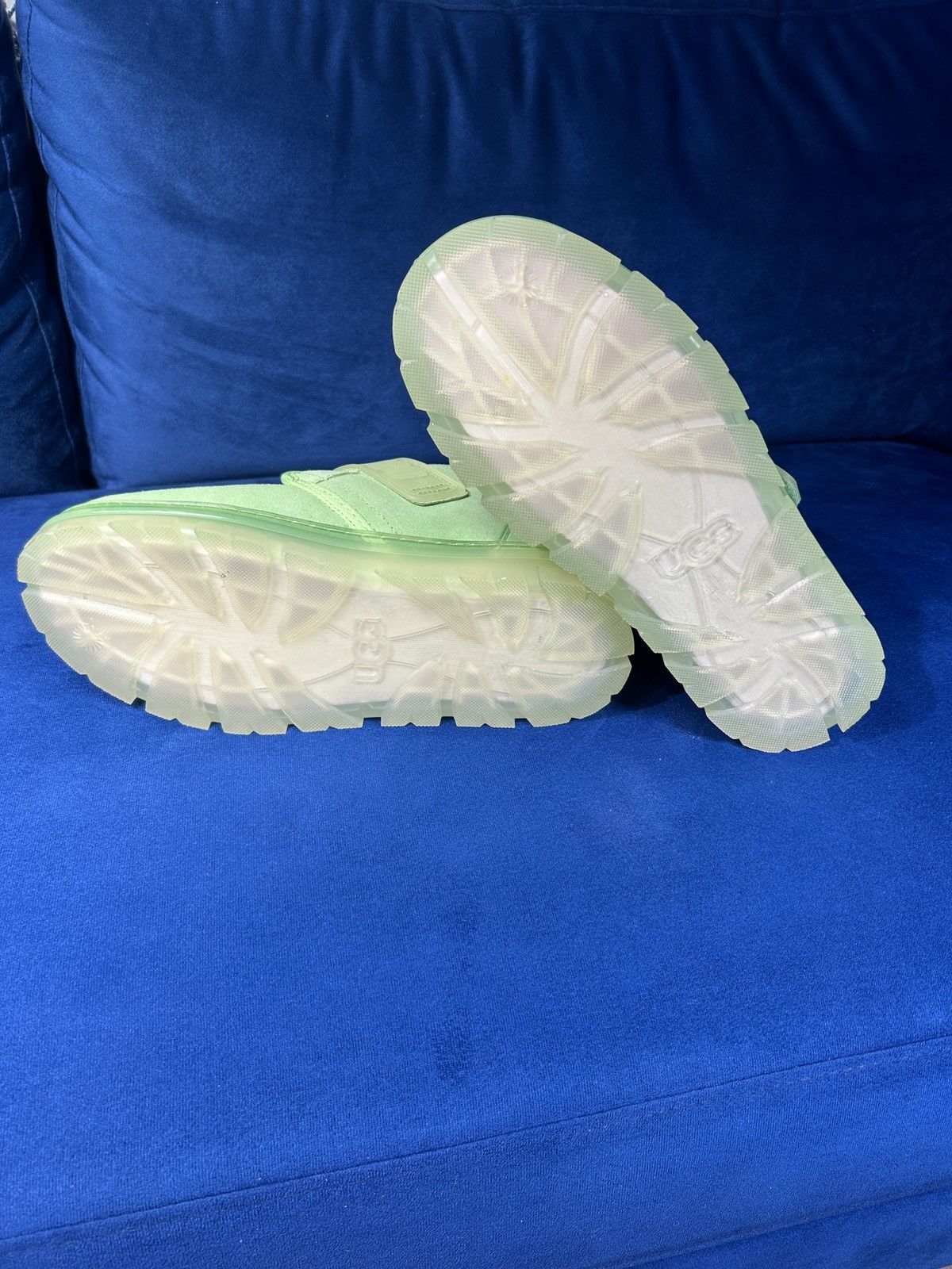 Ugg NEW UGG Nuemel Neon Green Chukka Suede Boots Women's Size 9 Size US 9 / IT 39 - 6 Thumbnail