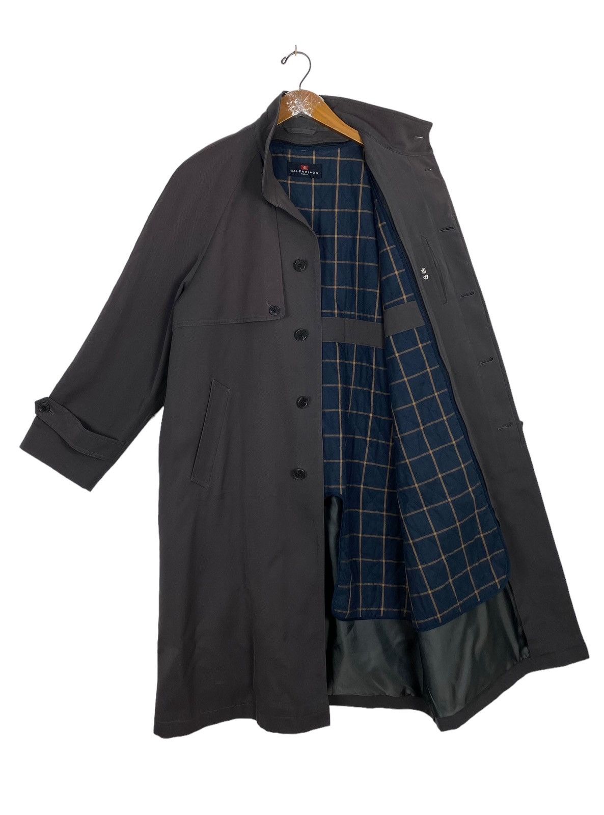Balenciaga Rare‼️ Balenciaga Paris Trench Coat Made in Japan Size US M / EU 48-50 / 2 - 2 Thumbnail