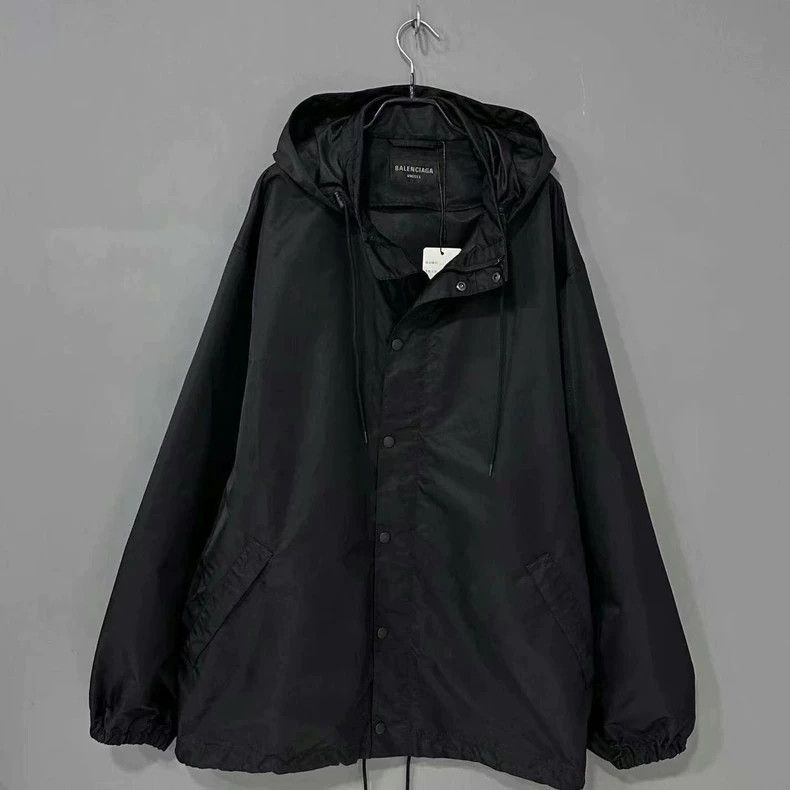 Balenciaga Balenciaga Logo Letter Sun Protection Hooded Jacket Size US S / EU 44-46 / 1 - 3 Thumbnail