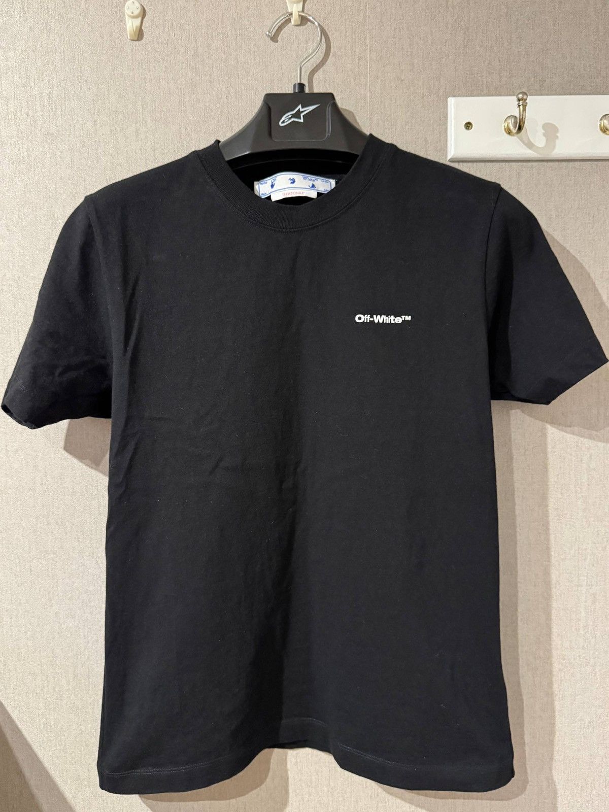 Off-White Off-White T-Shirt Size US S / EU 44-46 / 1 - 1 Thumbnail
