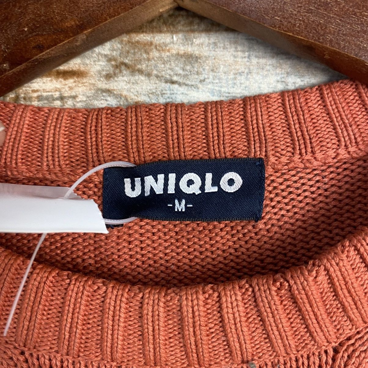 Vintage DL Uniqlo Vintage worn ripped distressed Sweaters #C1195 Size US M / EU 48-50 / 2 - 12 Thumbnail