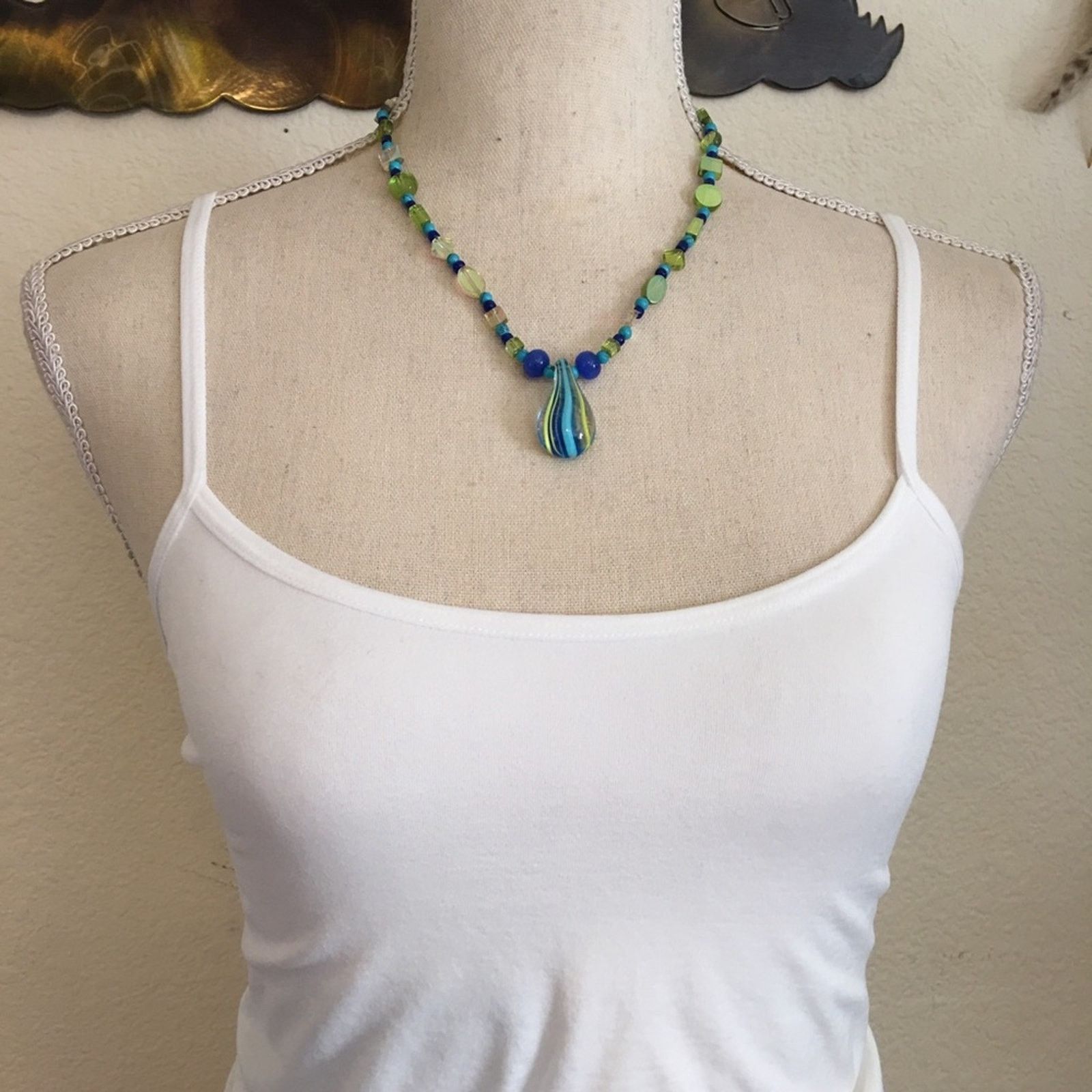 Handmade Handmade blue and lime glass necklace Size ONE SIZE - 3 Thumbnail