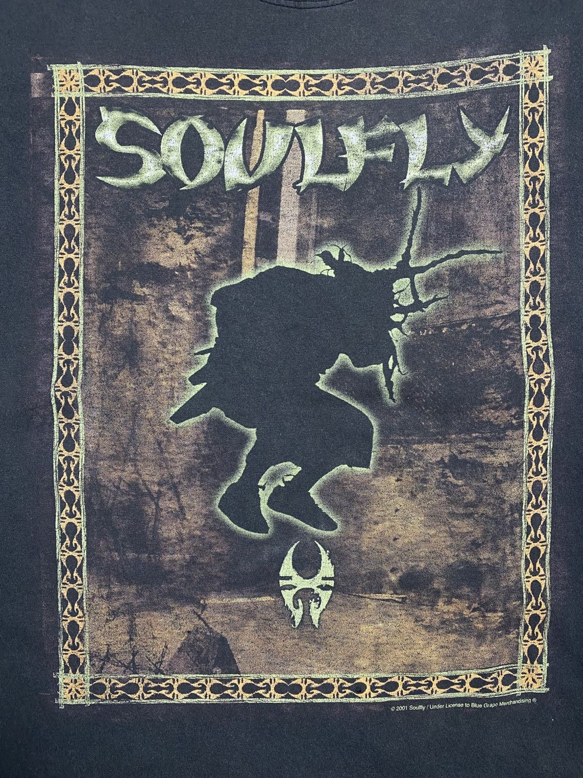 Band Tees Vintage Soulfly Primitive 2001 Double Sided Faded Band Tee Size US L / EU 52-54 / 3 - 6 Thumbnail