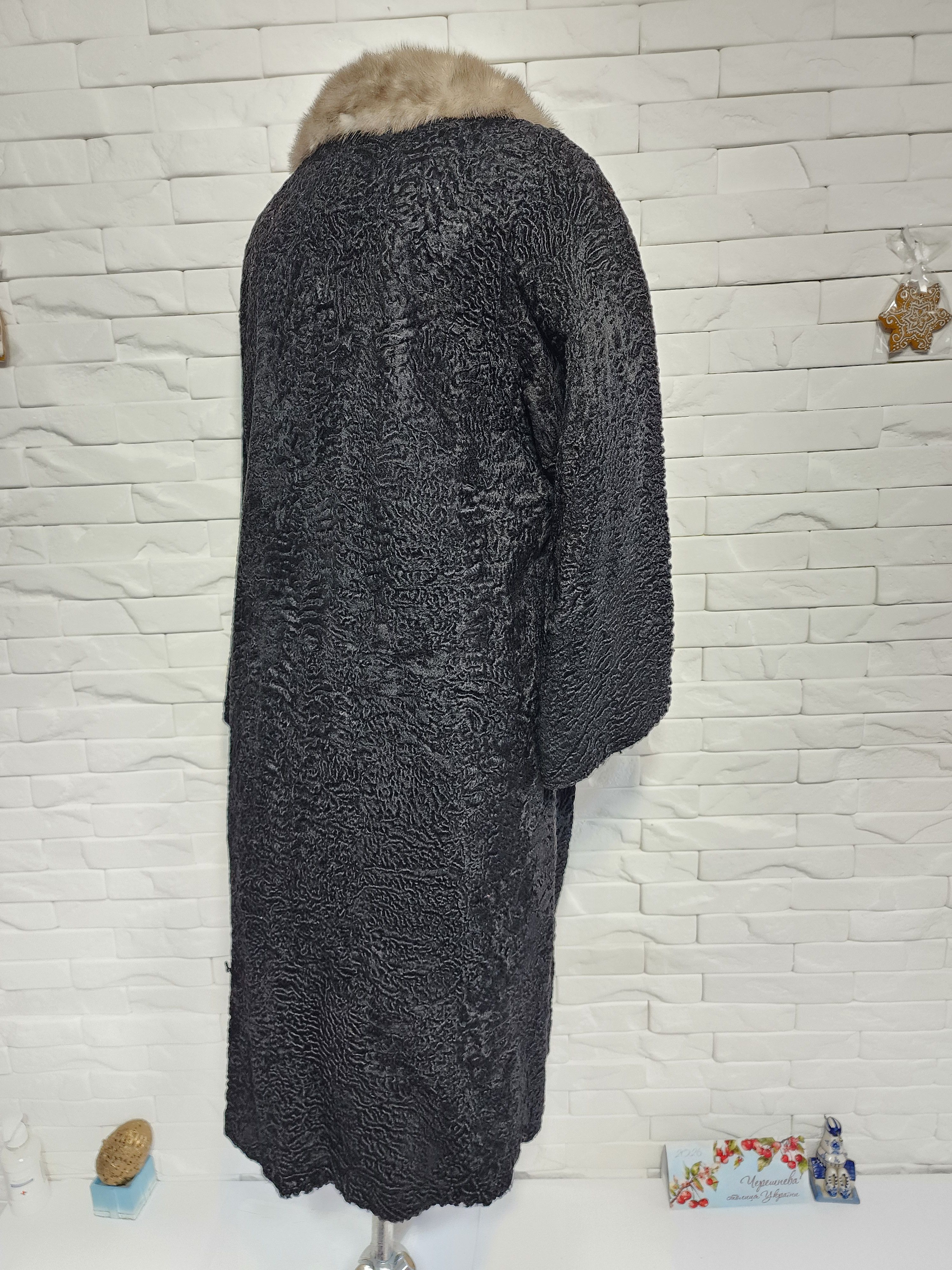 Furla Black Sheepskin Fur Coat: Women's Warm Winter Outerwear Size L / US 10 / IT 46 - 5 Thumbnail