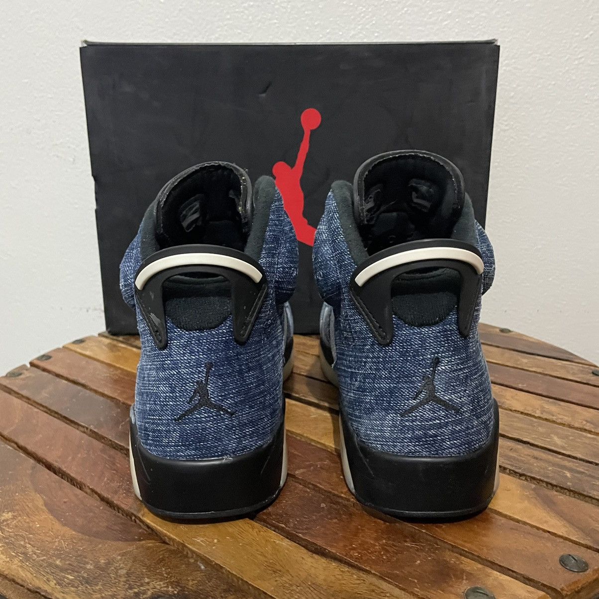 Jordan Brand × Nike Nike Air Jordan 6 Retro Washed Denim Mens US Size 11.5 Size US 11.5 / EU 44-45 - 6 Thumbnail