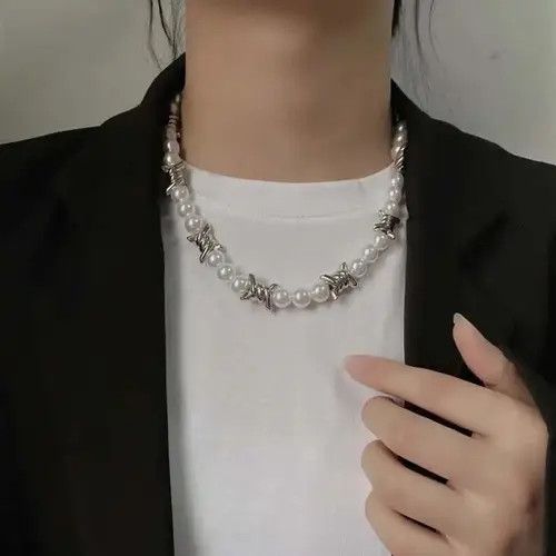 Designer × Jewelry Punk Imitation Pearl Thorns Chain Necklace Size ONE SIZE - 2 Thumbnail