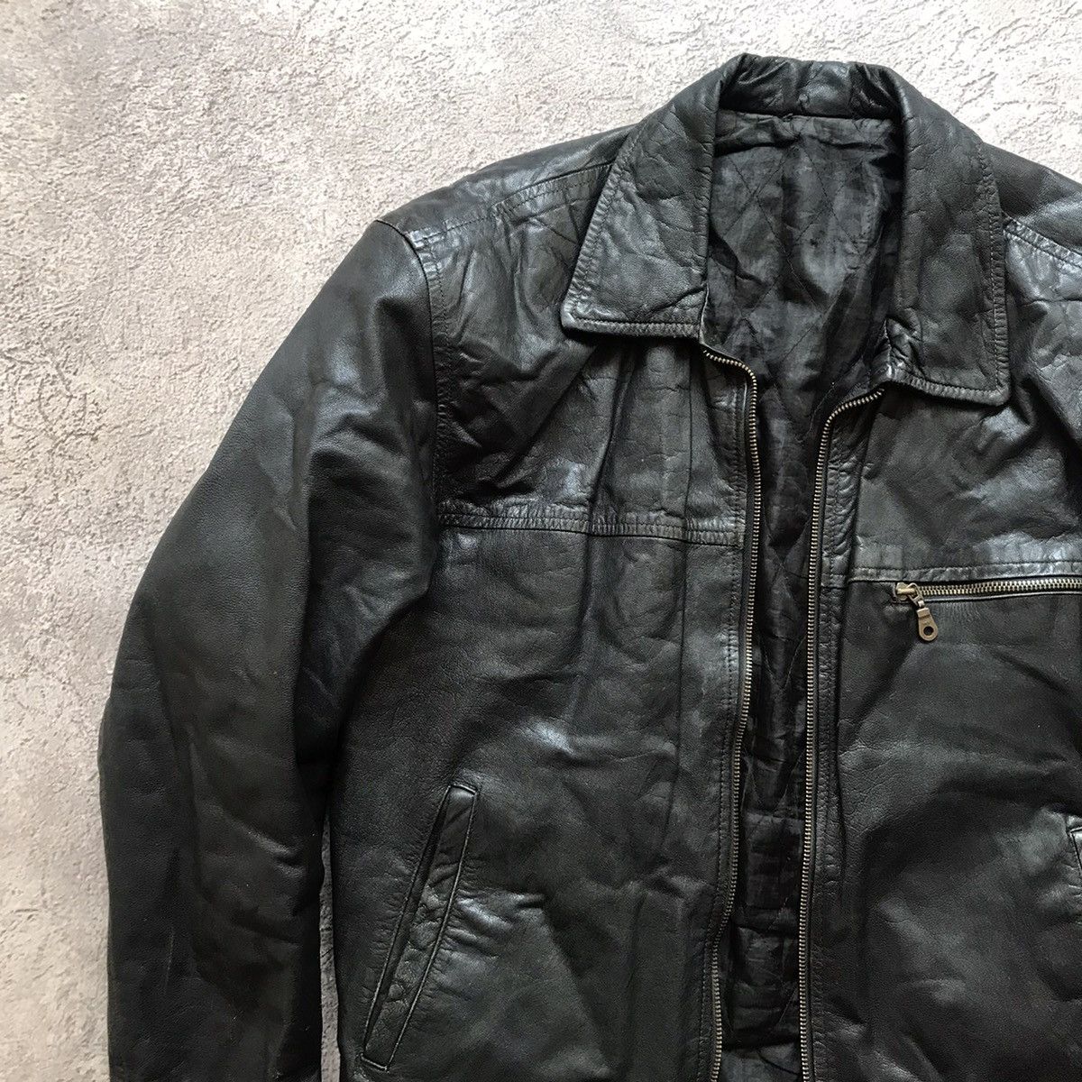 Vintage Vintage 90s Thrashed Black Leather Jacket Streetwear Boxy L Size US L / EU 52-54 / 3 - 2 Thumbnail