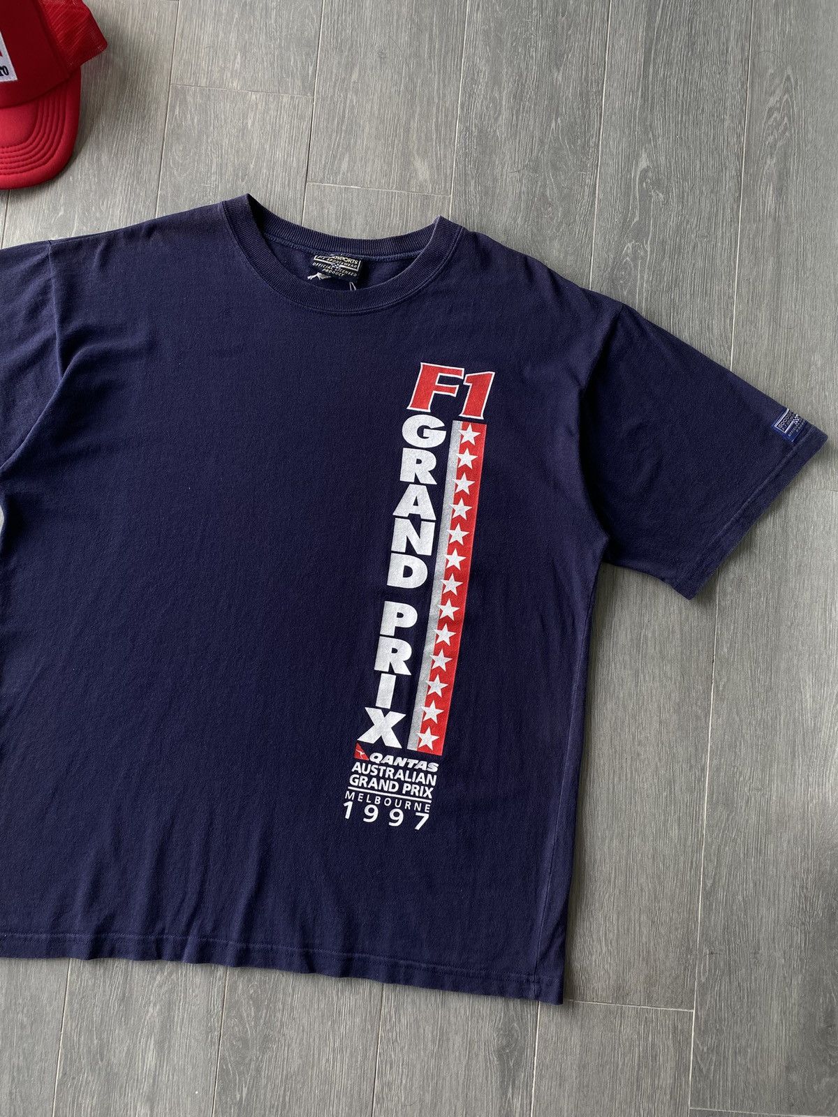 Formula 1 Vintage Faded F1 Australian Grandprix Melbourne 1997 Tee🏎️⚡️ Size US L / EU 52-54 / 3 - 2 Thumbnail