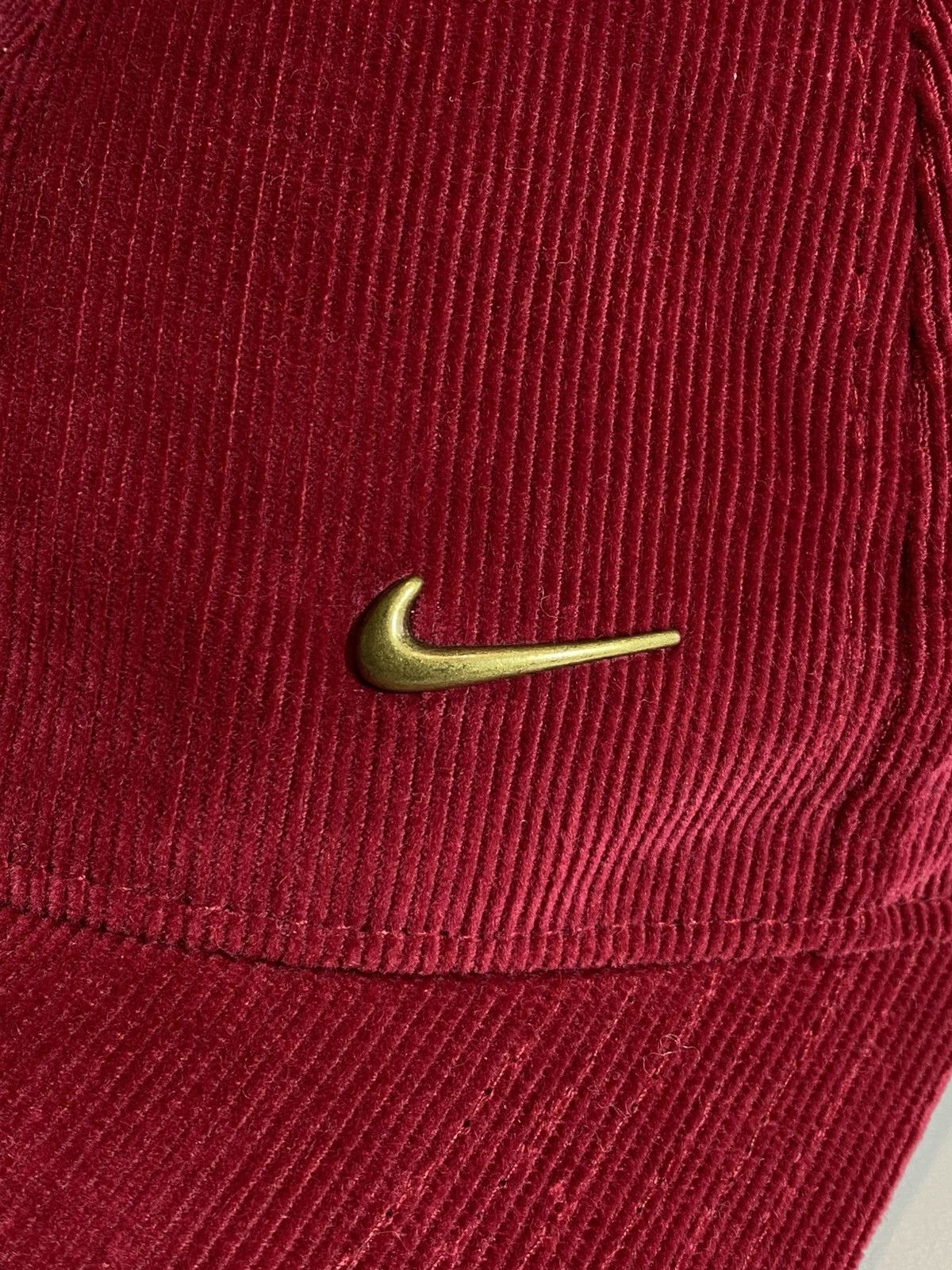 Nike Vintage Nike Gold Metal Swoosh streetwear corduroy cap Size ONE SIZE - 4 Thumbnail