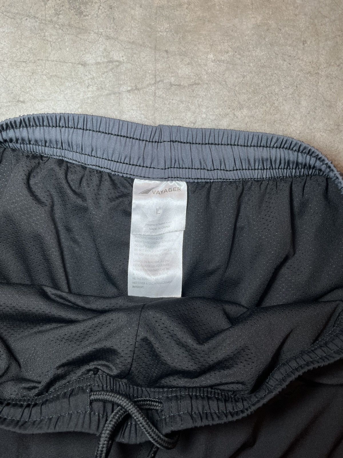 Other VAYAGER Mountain Biking Padded Cycling Mens (L) Black Shorts Size US 30 / EU 46 - 3 Thumbnail