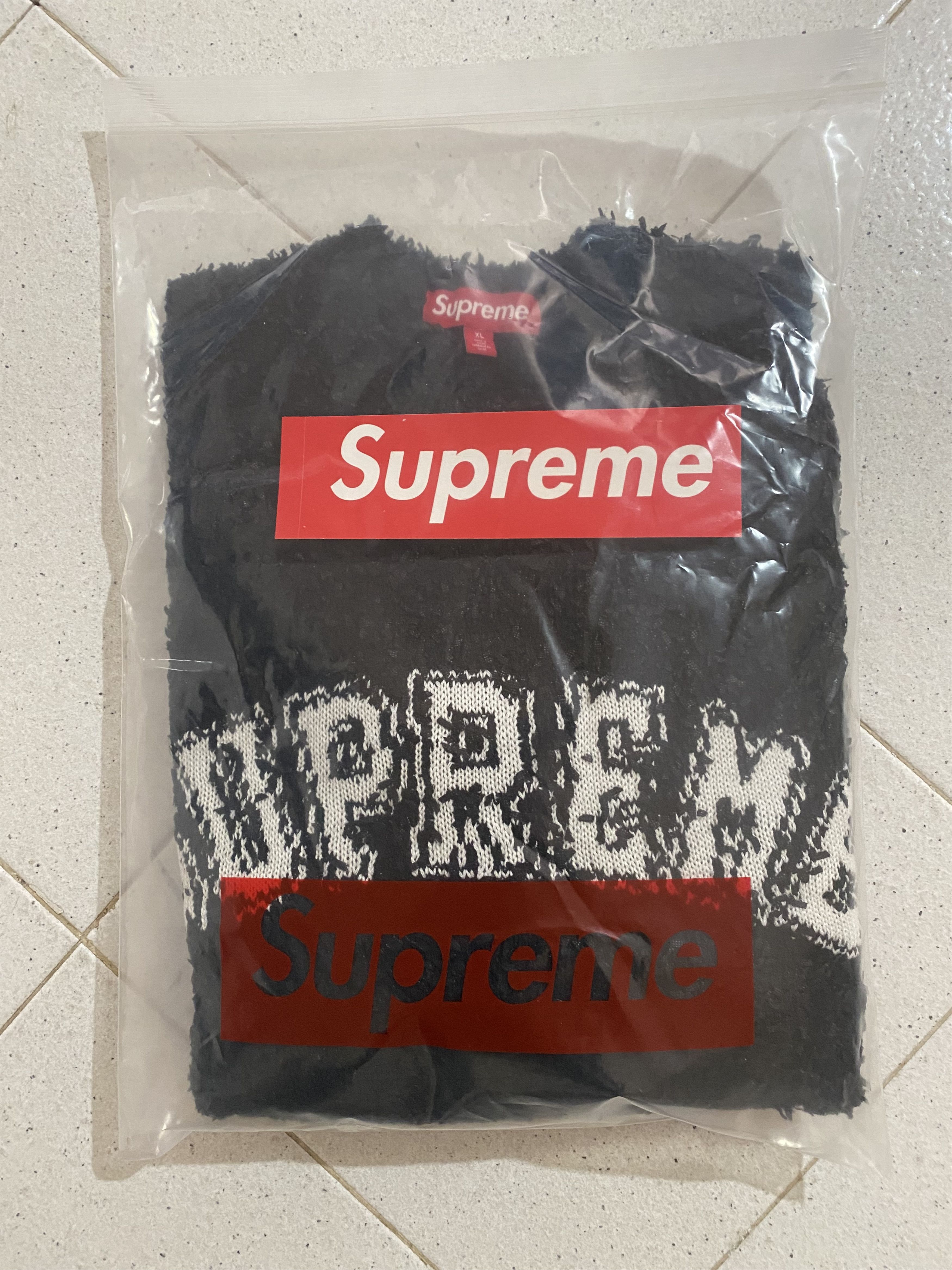Supreme Supreme Textured Varsity Sweater Size US XL / EU 56 / 4 - 2 Thumbnail