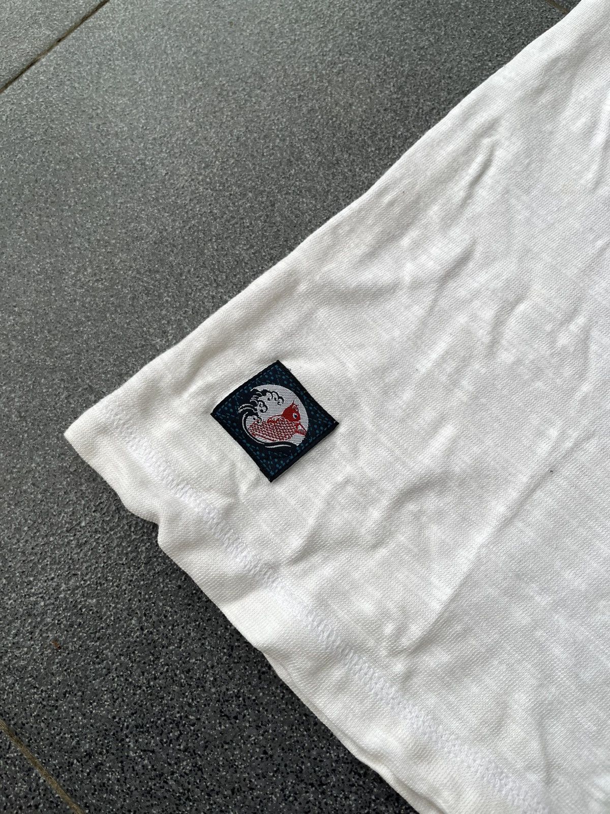 Japanese Brand 🇯🇵Vintage japanese tradisional koi sukajan t-shirt Size US XL / EU 56 / 4 - 5 Thumbnail