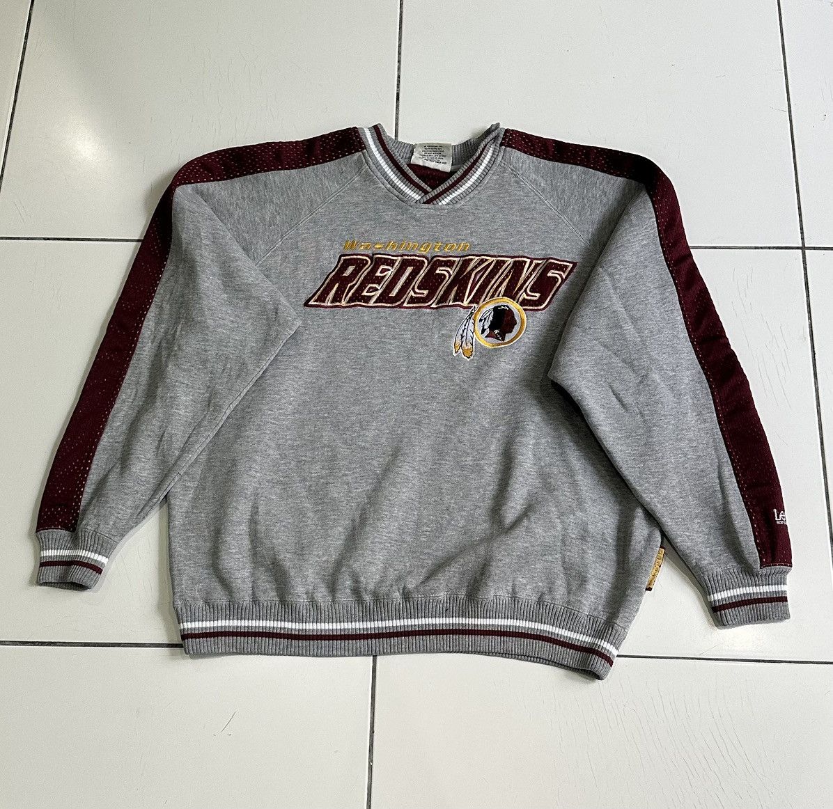 NFL Vintage Redskins football Size US L / EU 52-54 / 3 - 1 Thumbnail