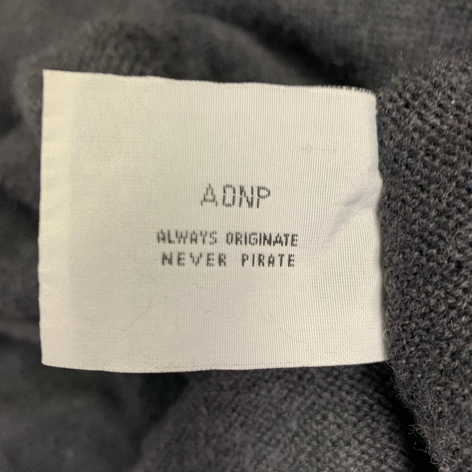 Nice Collective S Grey Charcoal Knit Merino Wool V-Neck Sweater Size US S / EU 44-46 / 1 - 10 Thumbnail