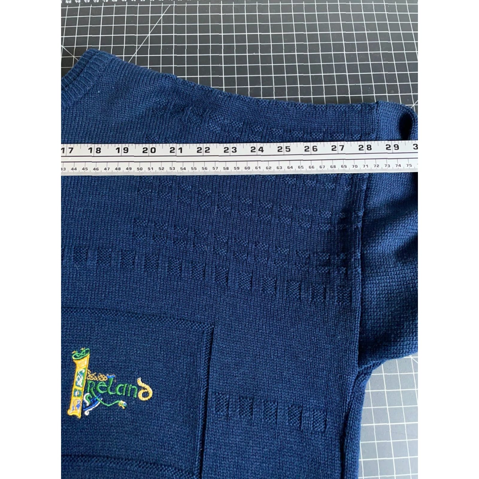Vintage VINTAGE Ireland Textured Knit Sweater Men's 2XL Blue Crewneck Acrylic Knit Embroidered Size US XXL / EU 58 / 5 - 7 Thumbnail