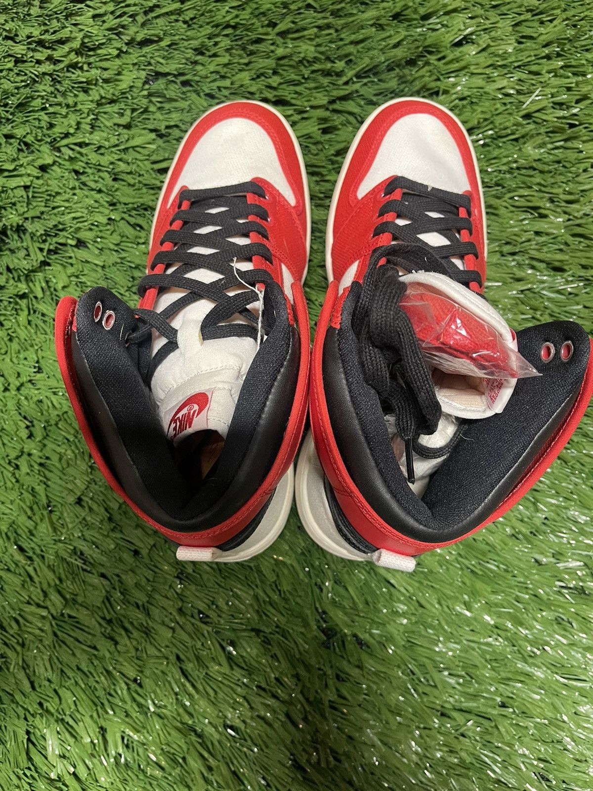 Jordan Brand Jordan 1 KO Chicago Size US 9.5 / EU 42-43 - 5 Thumbnail