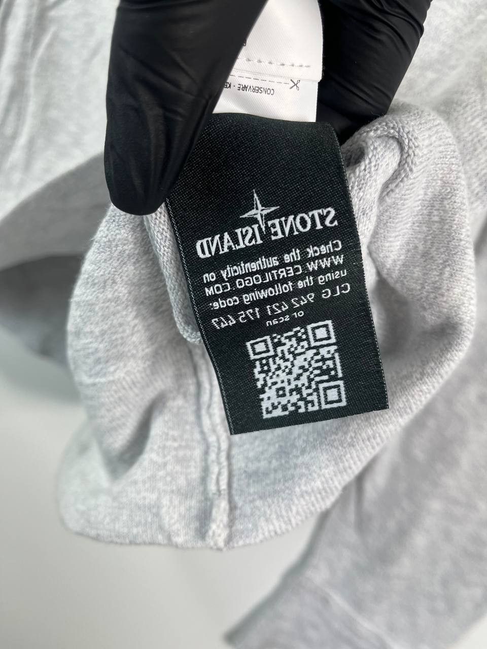 Stone Island Stone Island Sweater Light Grey V-Neck Knit Pullover Size S Size US S / EU 44-46 / 1 - 3 Thumbnail