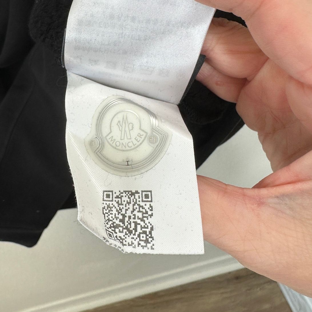 Moncler Genius Moncler Black Genius White Logo Altered Sweatshirt L Size US L / EU 52-54 / 3 - 13 Thumbnail