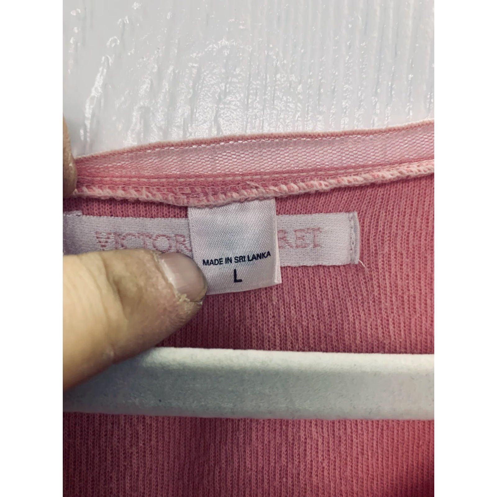 Victoria's Secret Victoria's Secret Pajama Set Shirt Capri Wide Leg Pink L Women Adult Large Long Sleeve Pink Capri Pajama Set Size L / US 10 / IT 46 - 3 Thumbnail