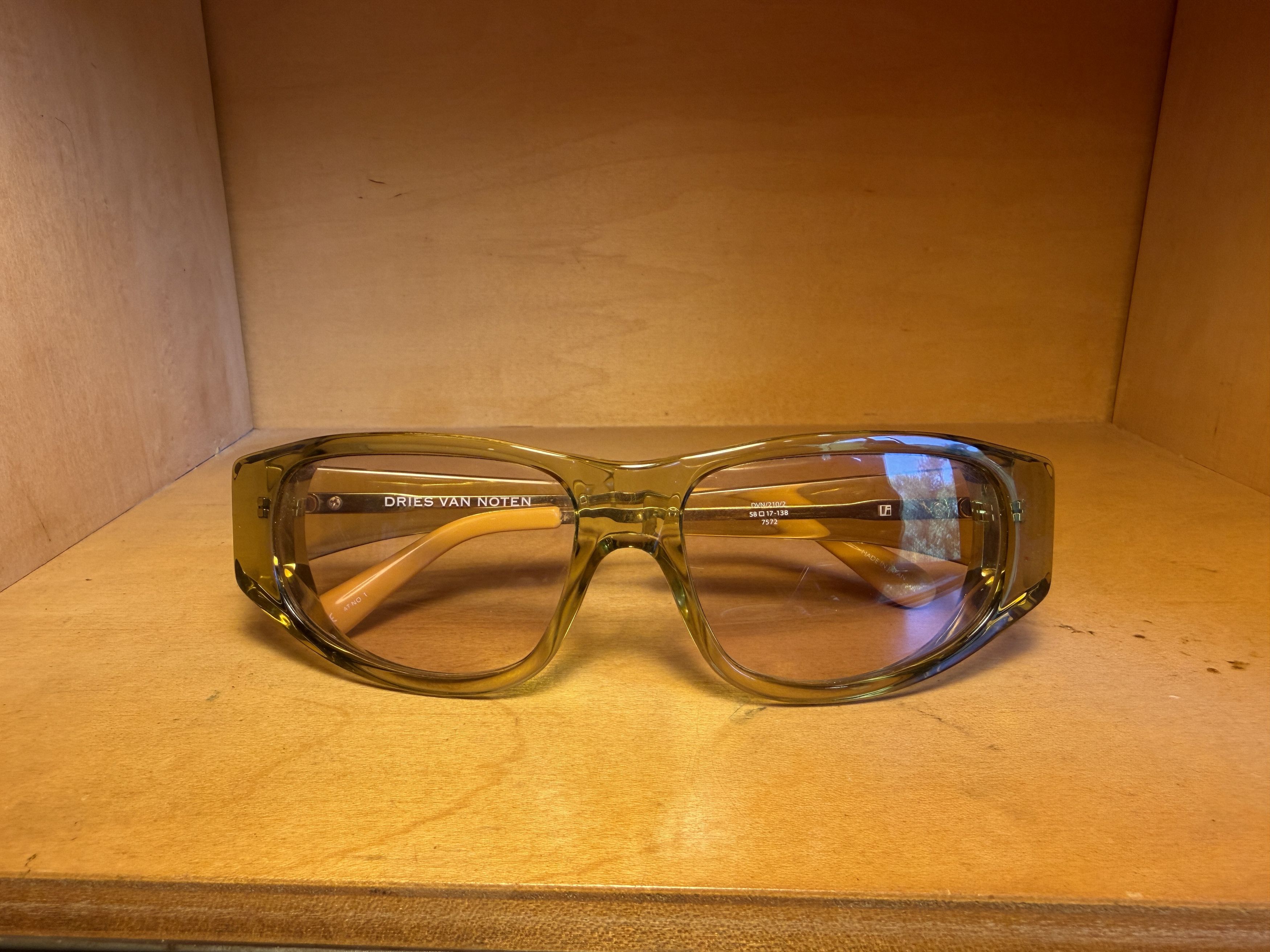 Dries Van Noten × Linda Farrow Yellow Linda Farrow Edition Rectangular Sunglasses Size ONE SIZE - 2 Thumbnail