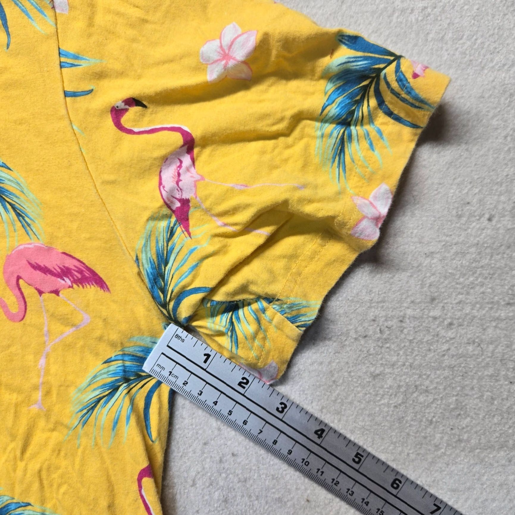 Vintage No Boundaries Shirt Women 2XL Yellow T-Shirt Short Sleeve Mock Neck Basic Casual Lightweight Stretch Comfort 92% Polyester 8% Spandex * Size XXL / US 16-18 / IT 52-54 - 4 Thumbnail