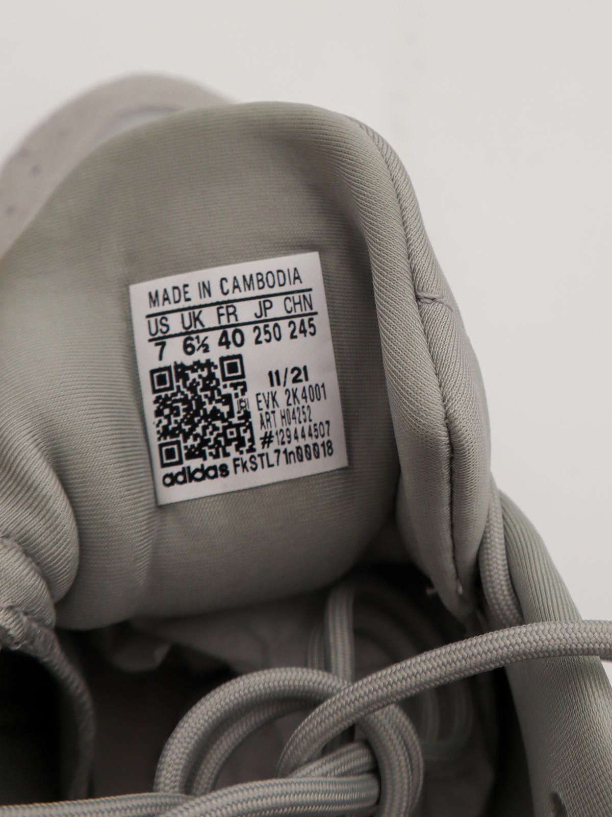 Adidas adidas Ozelia Triple Grey – H04252 – Brand New in Box Size US 7.5 / EU 40-41 - 7 Thumbnail