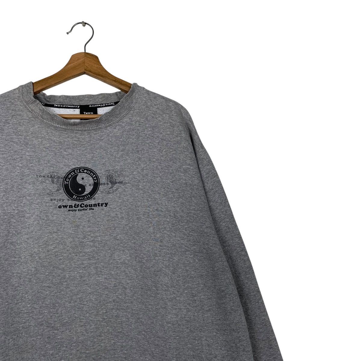 Japanese Brand Town & Country Surf Hawaii Crewneck Sweatshirt Size US XL / EU 56 / 4 - 5 Thumbnail