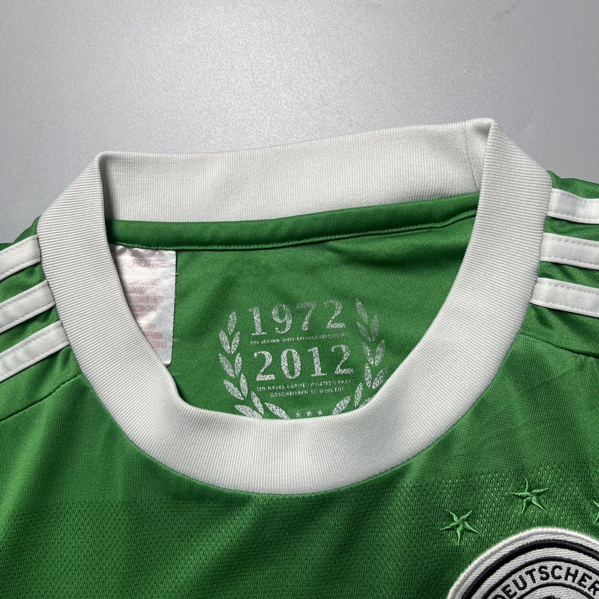 Adidas YOUTH SIZE GERMANY ADIDAS 2012 EURO AWAY JERSEY #8 OZIL Size US S / EU 44-46 / 1 - 5 Thumbnail