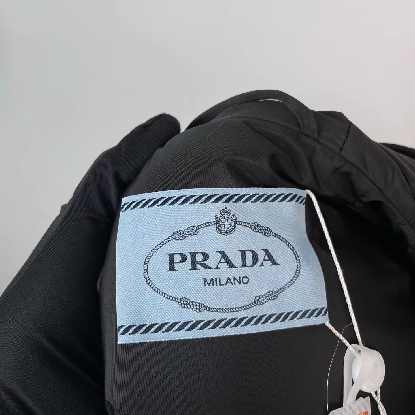 Prada Prada Black Metal Triangle Logo Wonen‘s Jacket 36 Size XS / US 0-2 / IT 36-38 - 3 Thumbnail