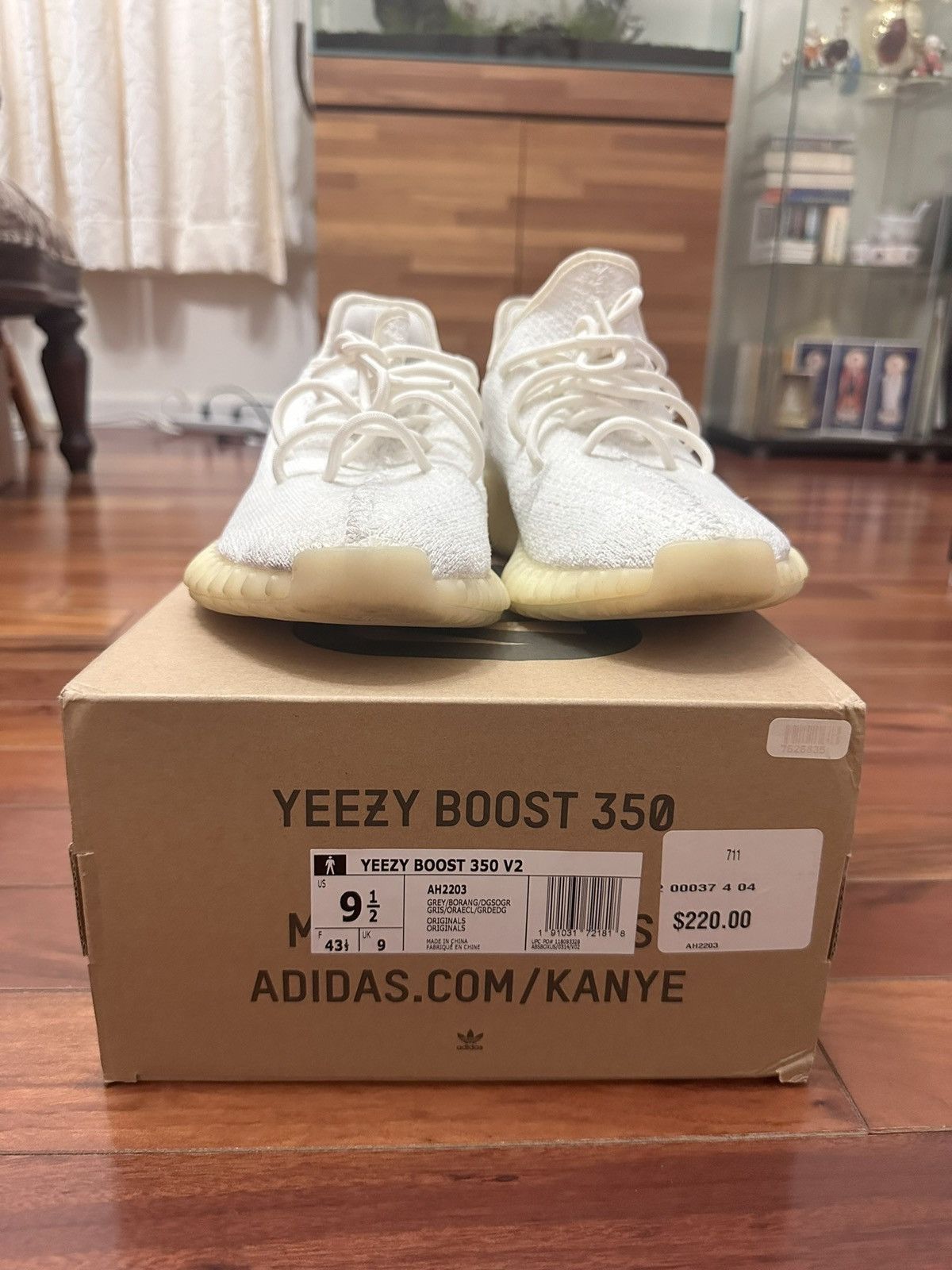 Adidas × Kanye West Yeezy Boost 350 V2 Cream Triple White Size US 9.5 / EU 42-43 - 7 Thumbnail