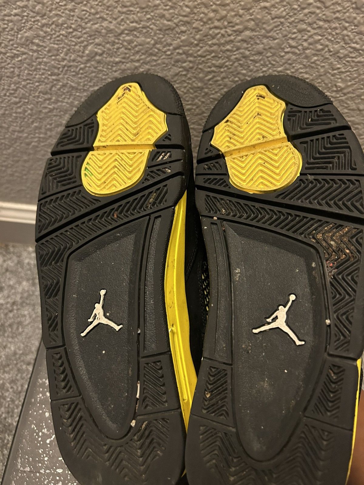 Jordan Brand Air Jordan 4 Retro ‘Thunder’ (2023) Size US 7 / EU 40 - 5 Thumbnail