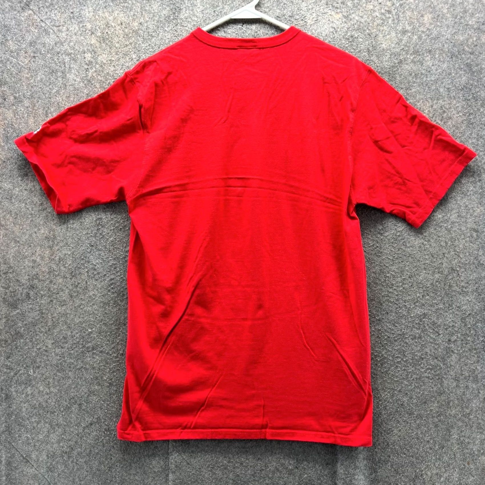 Champion VINTAGE Champion Shirt Mens Large Red Crewneck Short Sleeve Cotton Logo Tee Y2K Decade Classic Prime All Seasons Boys/Mens Size US L / EU 52-54 / 3 - 3 Thumbnail