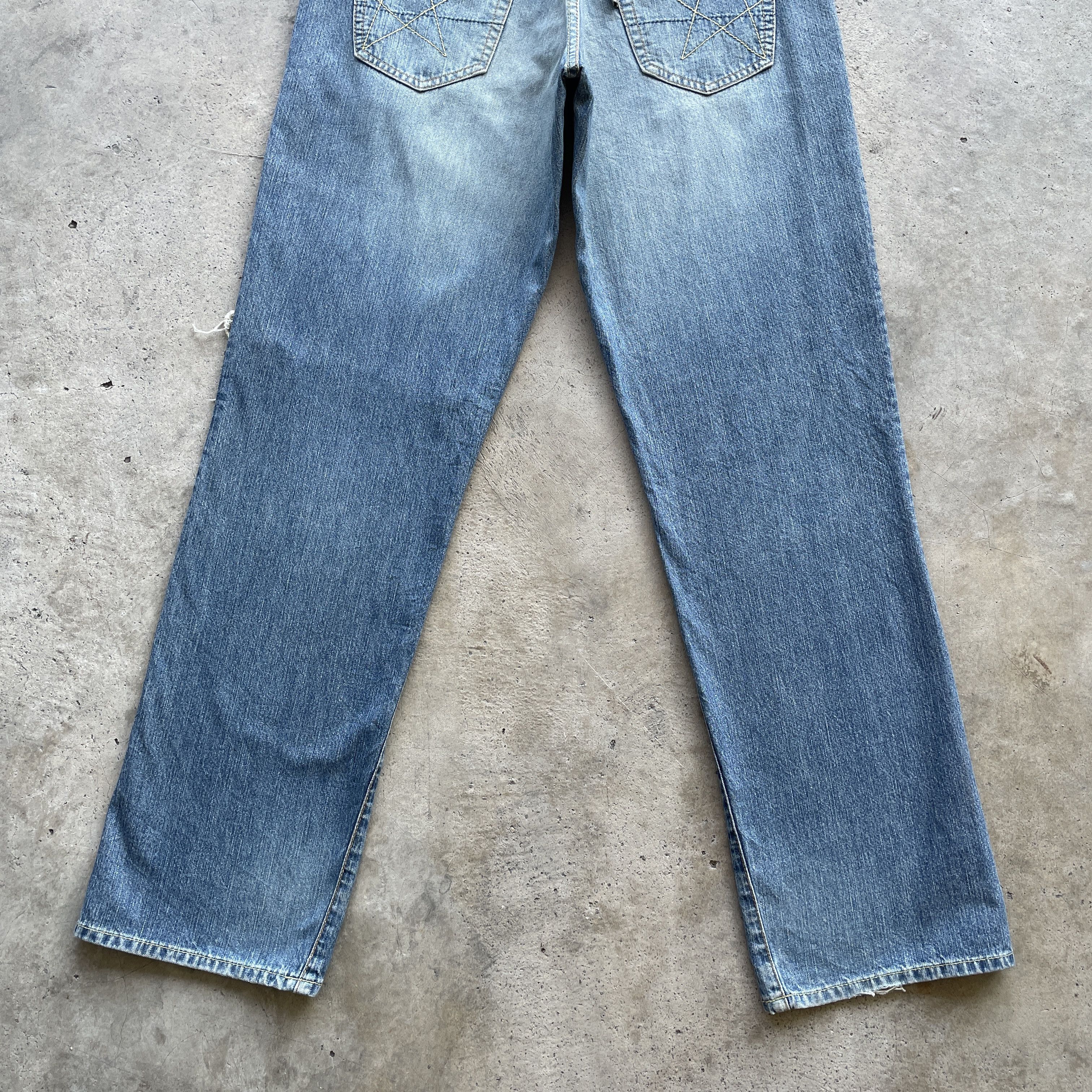 Ezekiel × Japanese Brand × Jean Vintage Ezekie Distressed Fly Button Faded Jeans Denim Pants Size US 30 / EU 46 - 13 Thumbnail