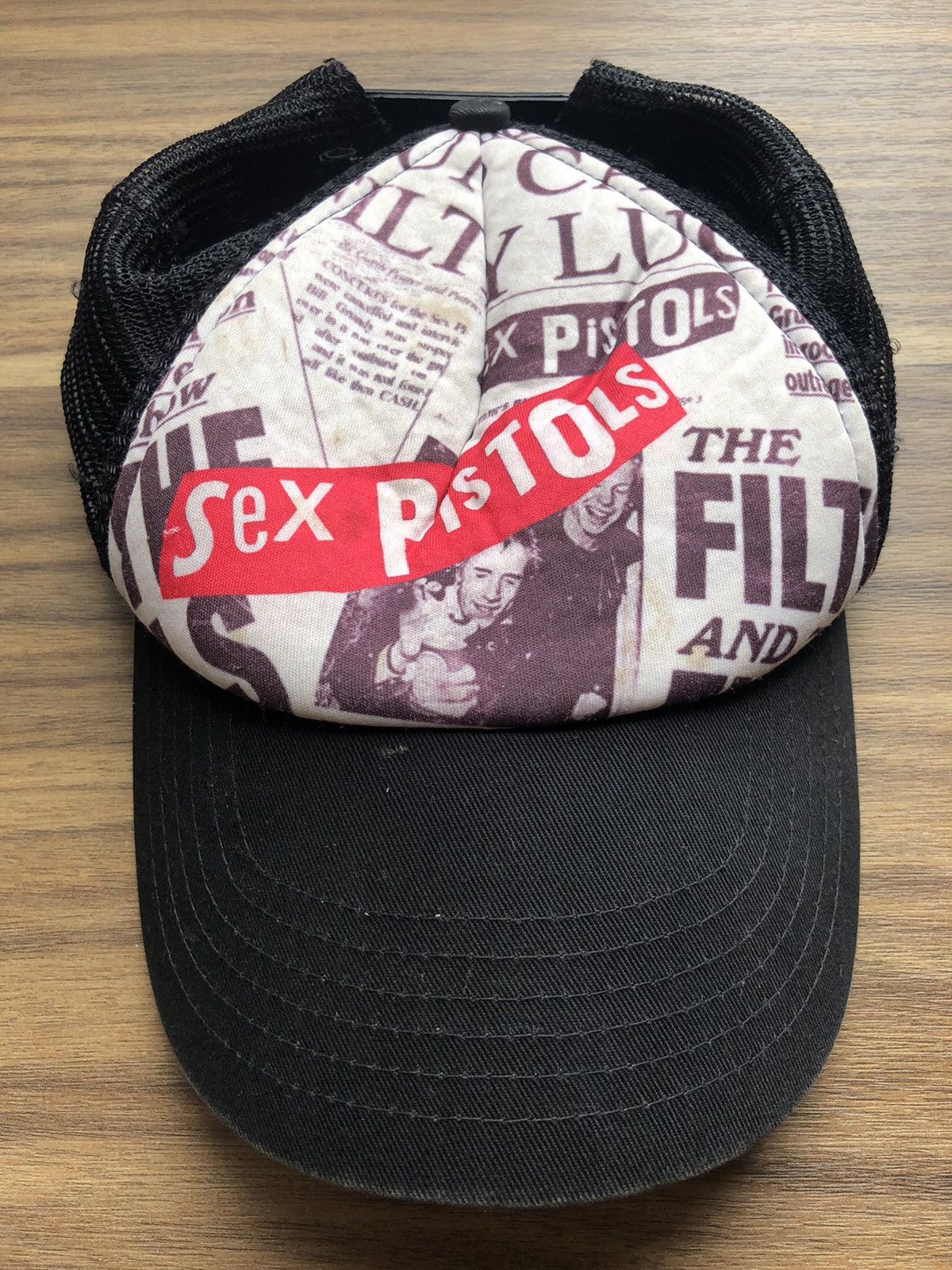 Band Tees Vintage Sex Pistols trucker cap Size ONE SIZE - 1 Thumbnail