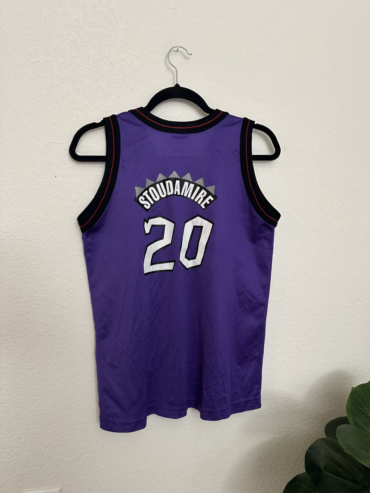 Champion × NBA × Vintage Vintage 90s Toronto Raptors Champion Jersey Youth L 14-16 Size US L / EU 52-54 / 3 - 9 Thumbnail