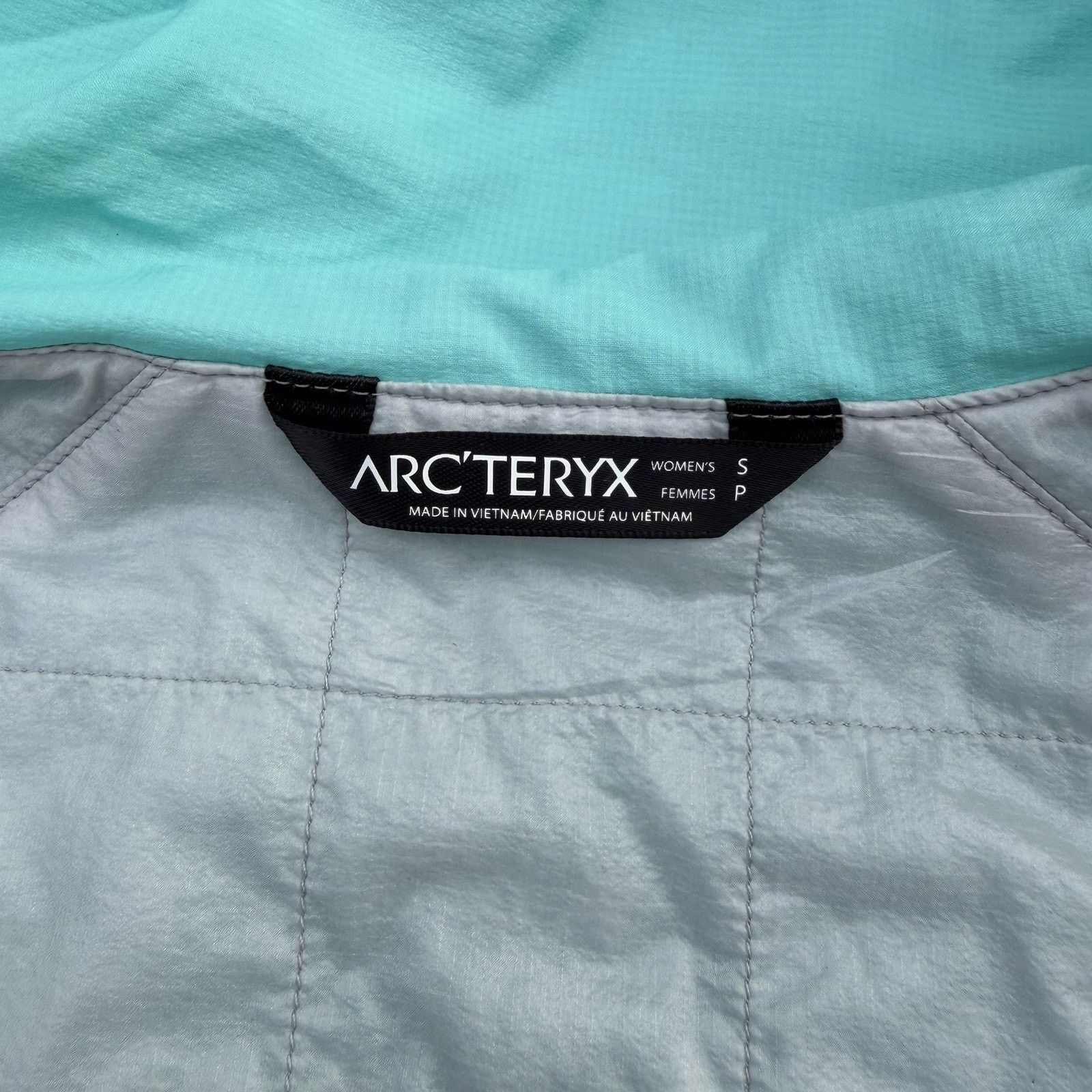 Arc'teryx Arcteryx Blue Tenquille Hooded Jacket Sz S Women Windbreaker Size US S / EU 44-46 / 1 - 5 Thumbnail