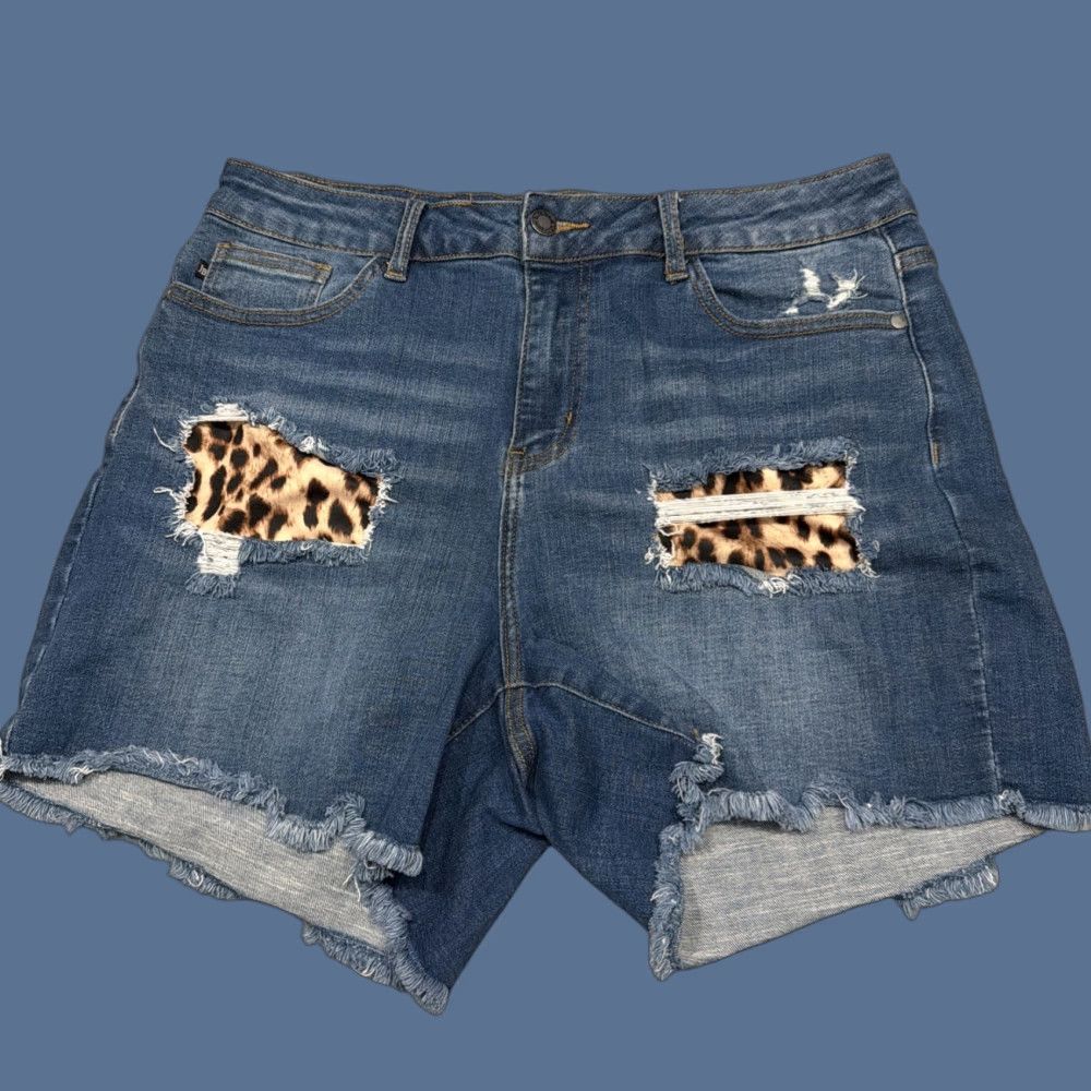 Vintage Judy Blue High Waist V-Front Bermuda Denim Shorts Size 1XL x 5 Dark Wash Stretch Size 40" / US 18 - 1 Thumbnail
