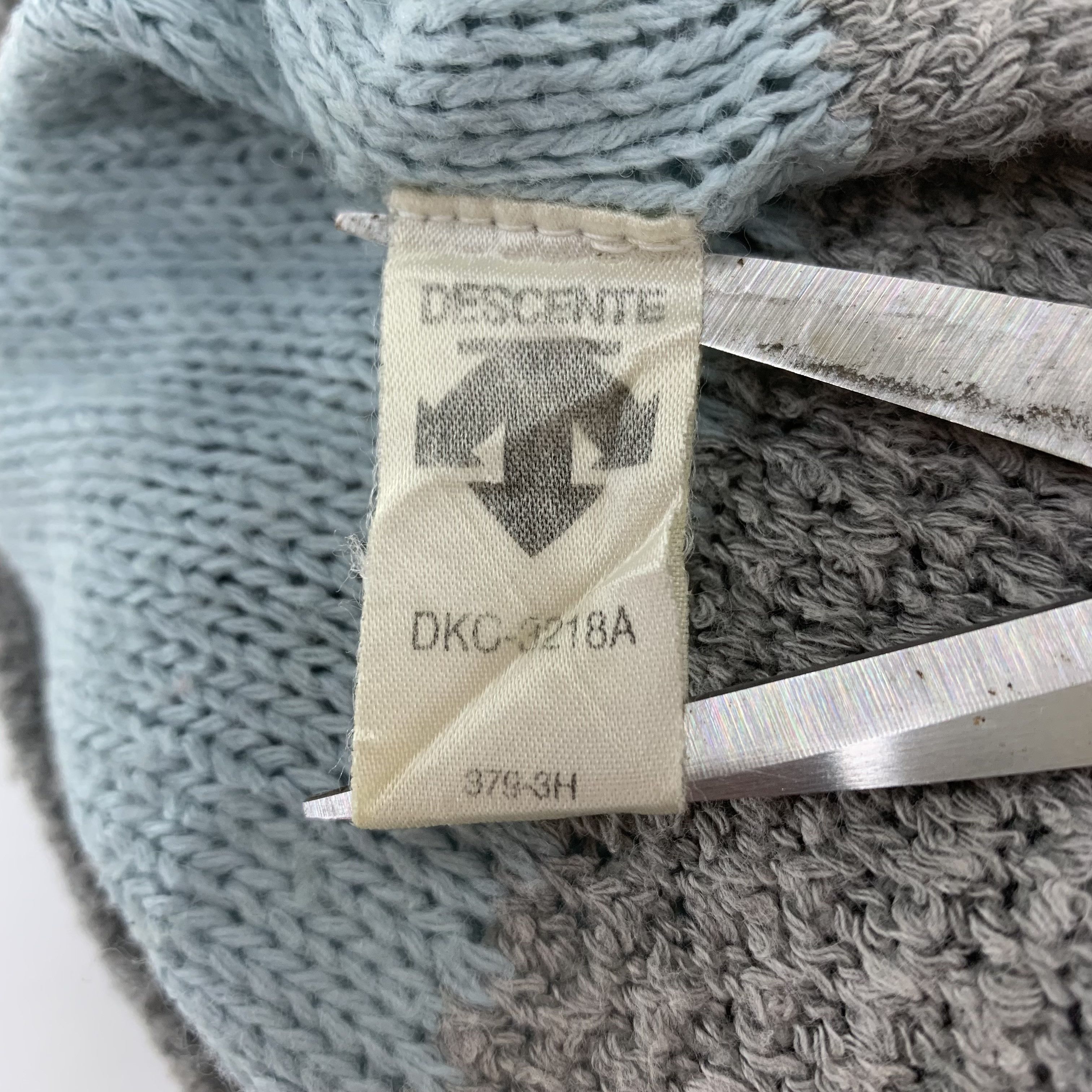 Descente × Vintage Descente Beanie Hat Snowcap Size ONE SIZE - 7 Thumbnail