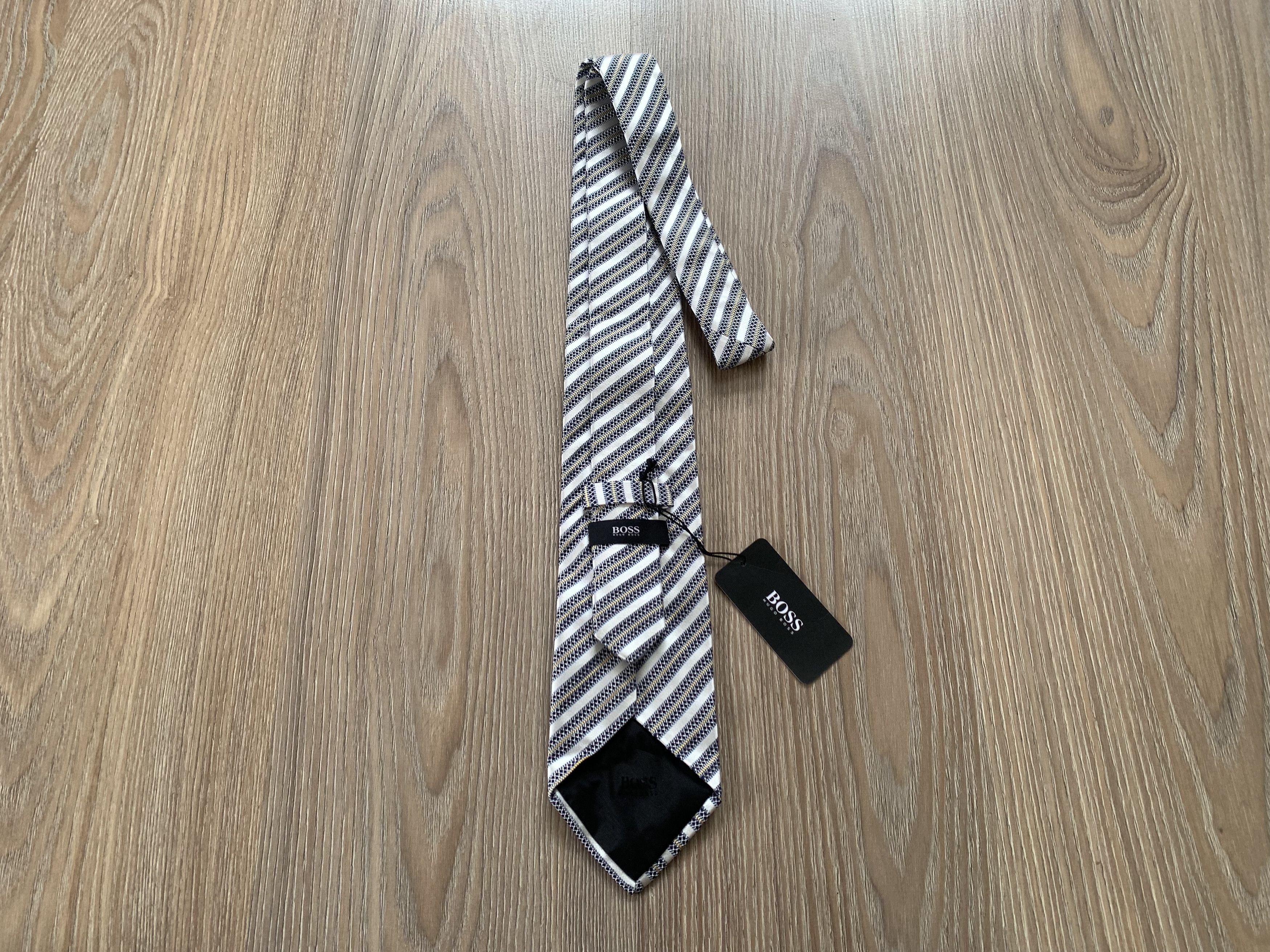 Hugo Boss Hugo Boss White Striped Silk Tie Size ONE SIZE - 5 Thumbnail