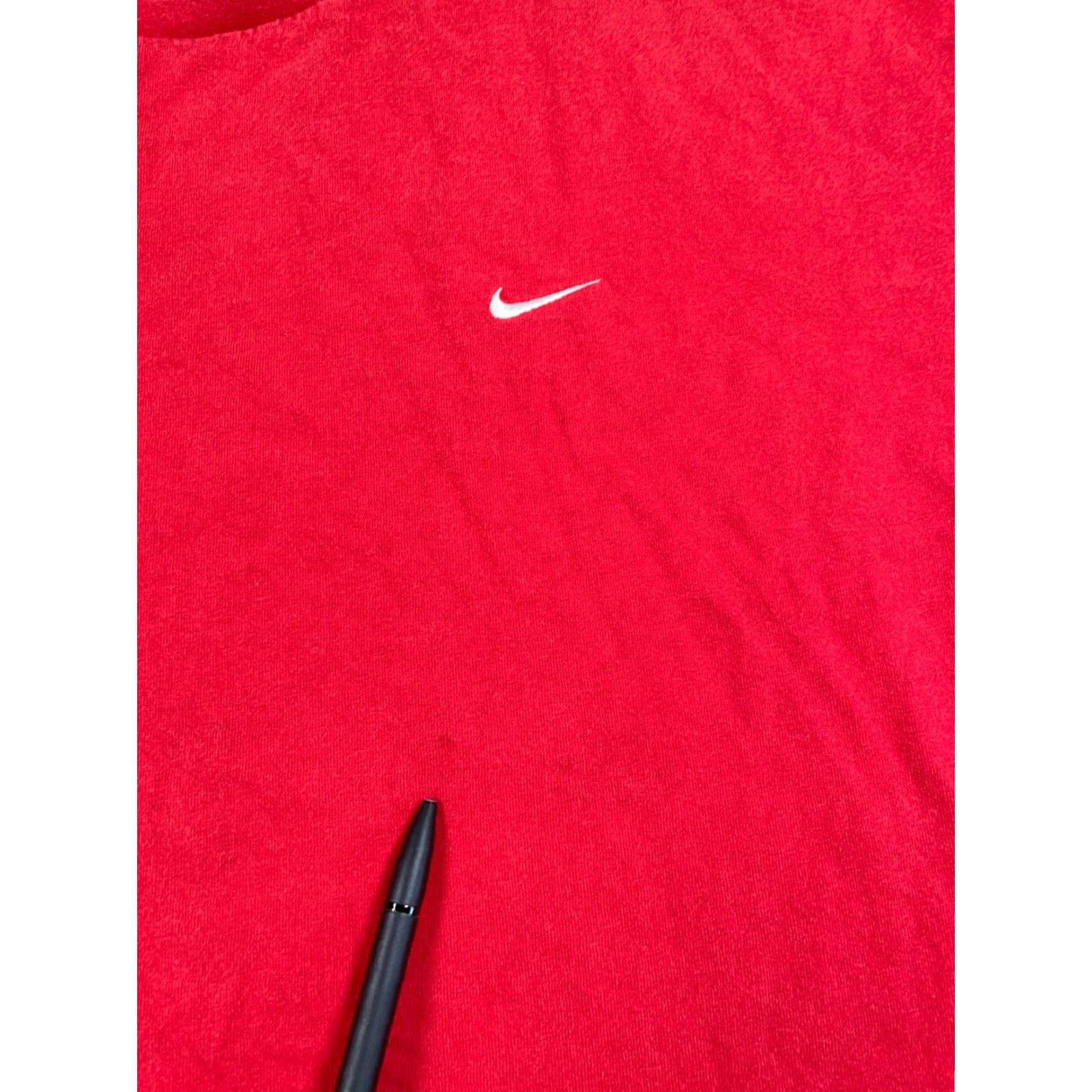 Nike VINTAGE Nike Swoosh T-Shirt Adult XL Red Crewneck Gray Tag Y2K Solid Blank Check Size US XL / EU 56 / 4 - 4 Thumbnail