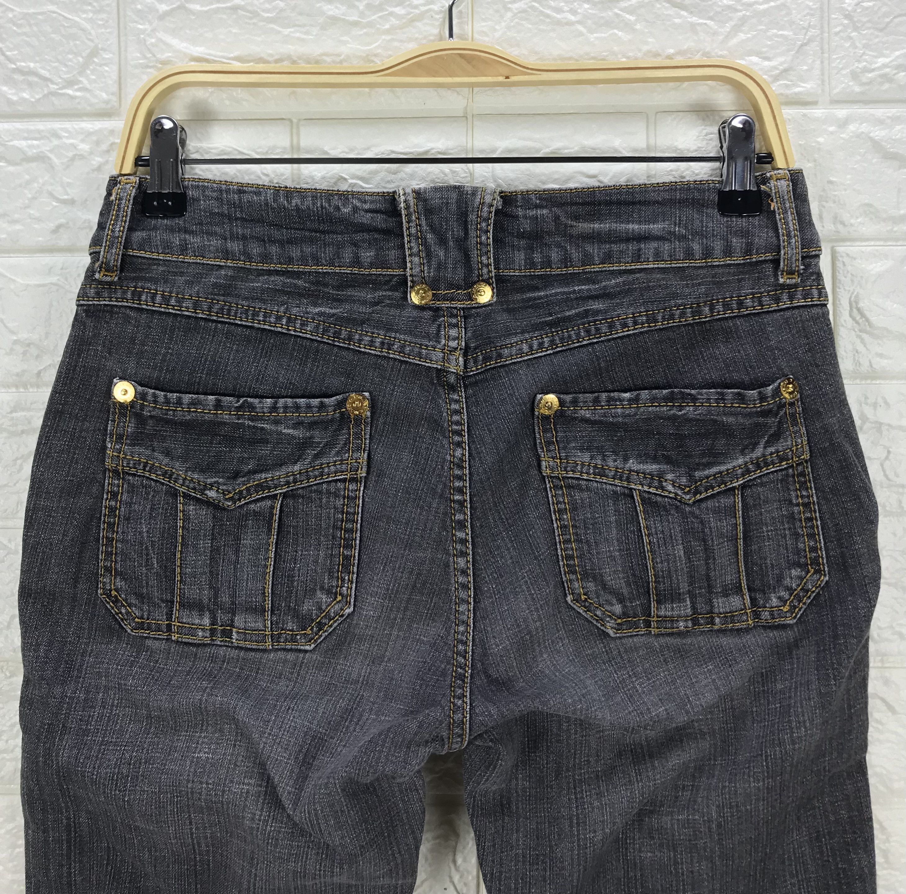 Vintage Vintage Bobson Faded Black Bush Flare Jeans Size 27" / US 4 / IT 40 - 6 Thumbnail